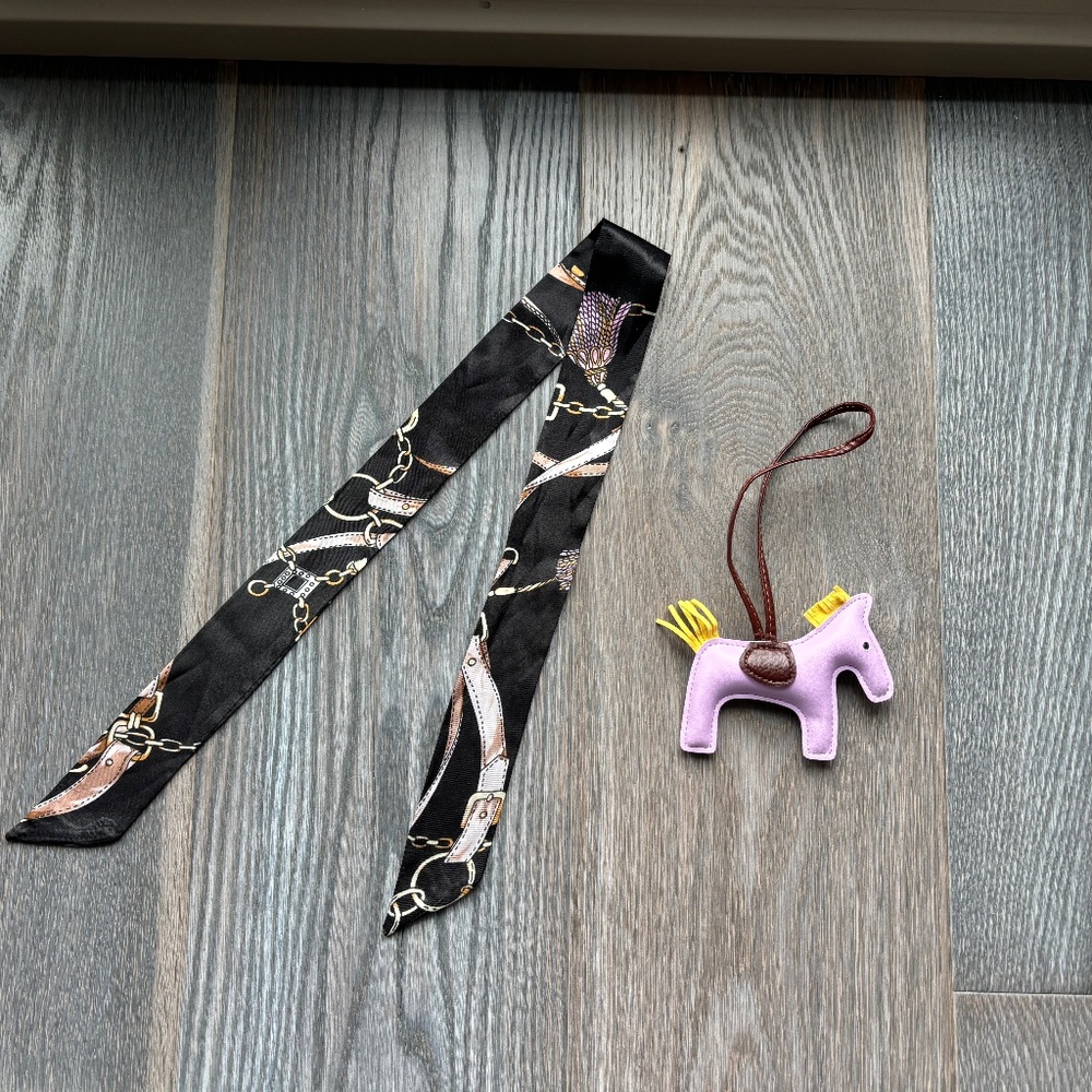 Bag charm and matching twilly